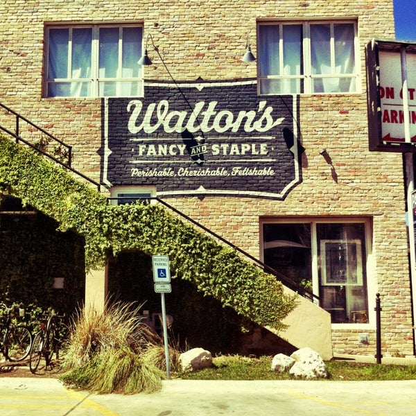 Where's Good? Holiday and vacation recommendations for Austin, United States. What's good to see, when's good to go and how's best to get there.