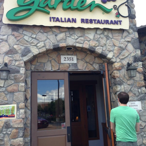 Olive Garden (Now Closed) 2351 Maplewood Commons Dr