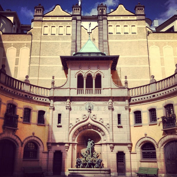Where's Good? Holiday and vacation recommendations for Stockholm, Sweden. What's good to see, when's good to go and how's best to get there.