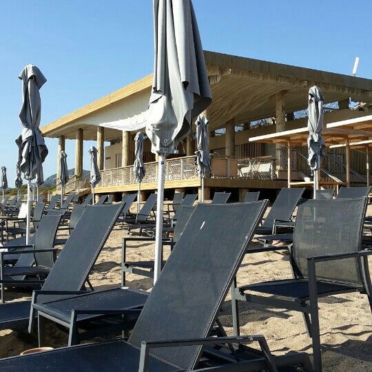 Where's Good? Holiday and vacation recommendations for Costa Navarino, Greece. What's good to see, when's good to go and how's best to get there.