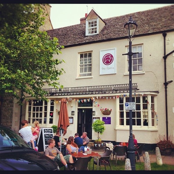 Where's Good? Holiday and vacation recommendations for Woodstock, United Kingdom. What's good to see, when's good to go and how's best to get there.