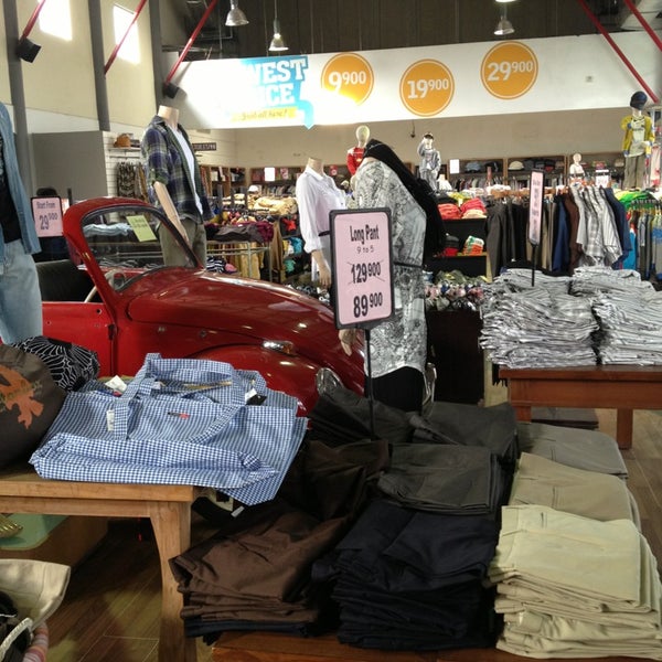 Paberik Badjoe - Jalan Soekarno Hatta No. 51