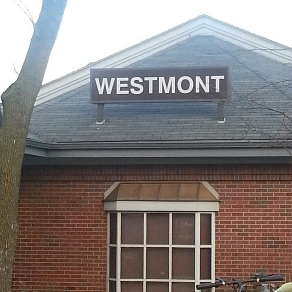 Metra - Westmont - Westmont, IL
