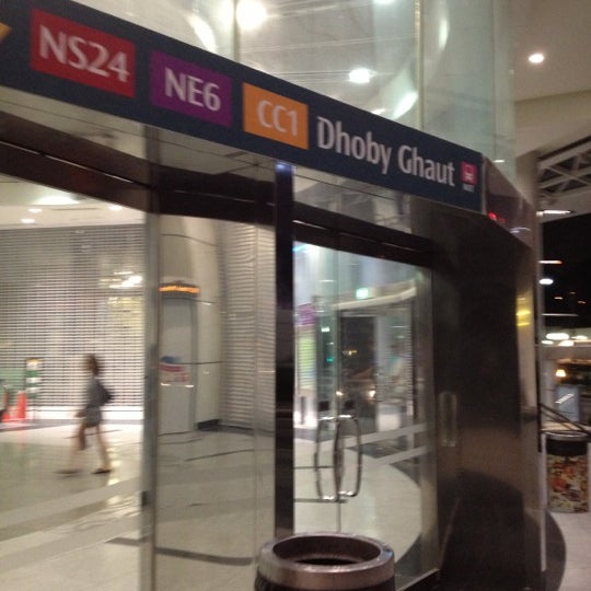 Dhoby Ghaut MRT Interchange (CC1/NE6/NS24)