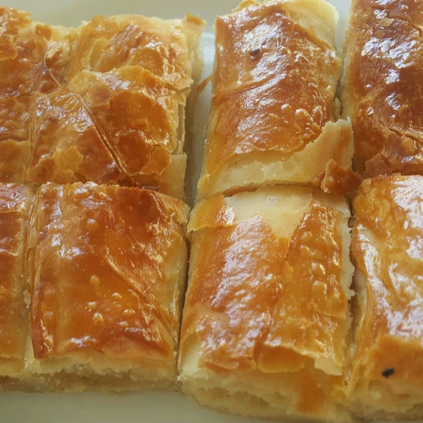 Erciyes Borek &Pastannecim Cafe Bistro Çankaya Kibris Caddesi No 12