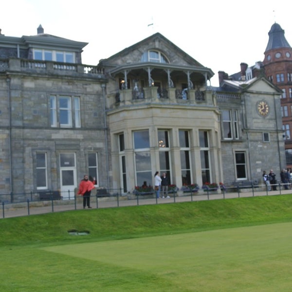 Where's Good? Holiday and vacation recommendations for St. Andrews, United Kingdom. What's good to see, when's good to go and how's best to get there.