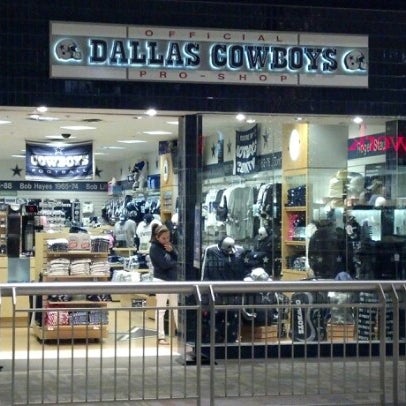 dallas cowboy store in parkdale mall