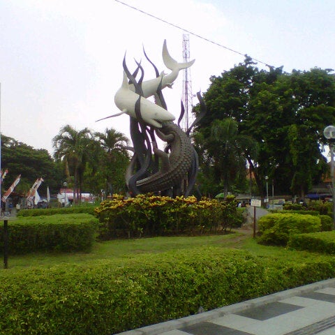 Patung Suro  dan Boyo Historic Site in Surabaya