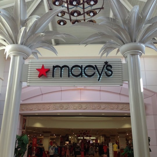 Macy's Shopping Mall in Vero Beach