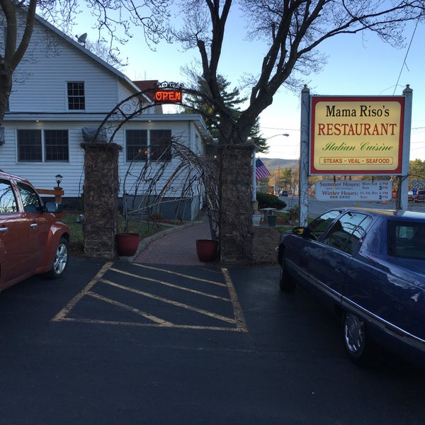 Mama Riso's Italian Restaurant Lake NY