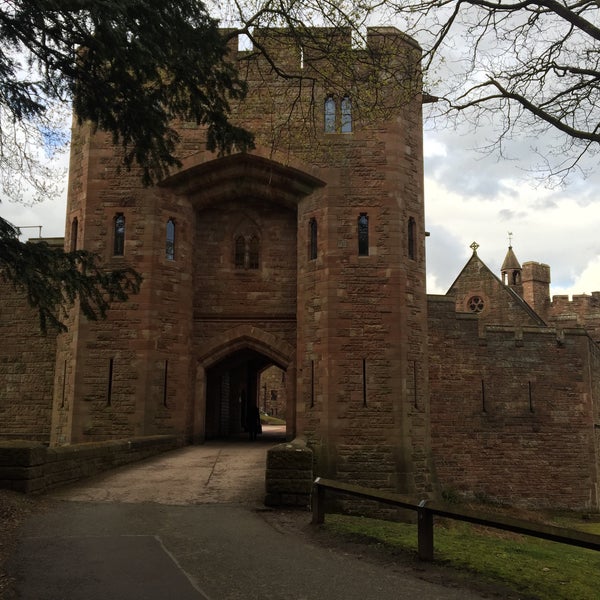 Where's Good? Holiday and vacation recommendations for Chester, United Kingdom. What's good to see, when's good to go and how's best to get there.