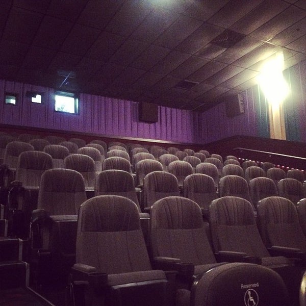 Regal Cinemas Columbus 12 Movie Theater in Virginia Beach