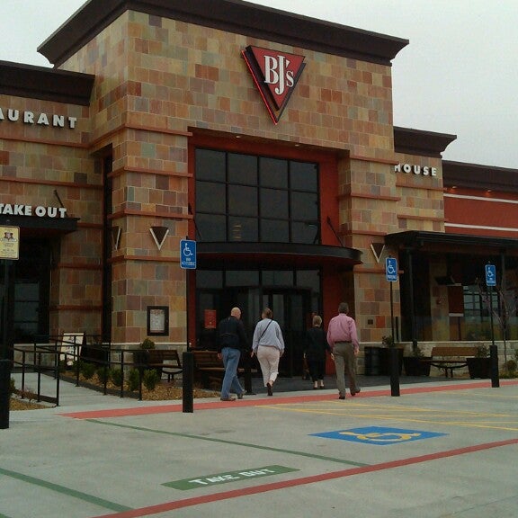 BJ's Restaurant and Brewhouse Central Oklahoma City Oklahoma City, OK