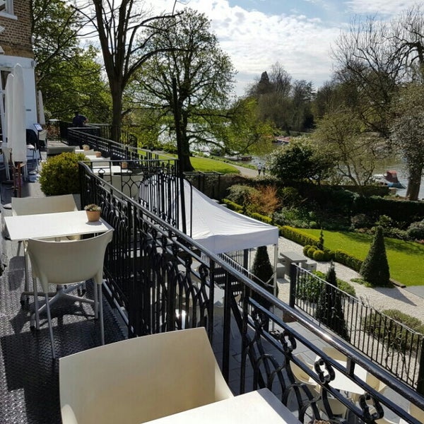 Where's Good? Holiday and vacation recommendations for Kingston-Upon-Thames, United Kingdom. What's good to see, when's good to go and how's best to get there.