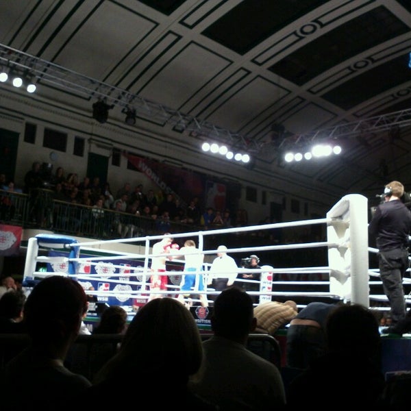 york hall leisure centre gym
