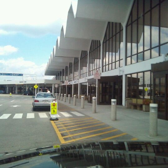 pics of tri cities airport tn