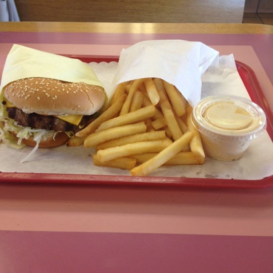 Burger Basket 8535 Cherry Ave