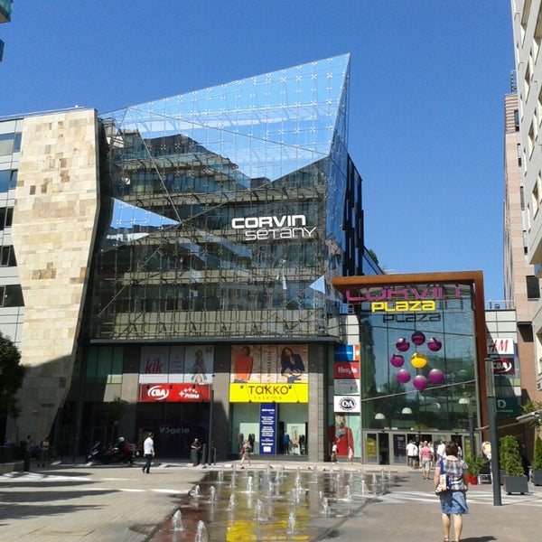 zara corvin plaza