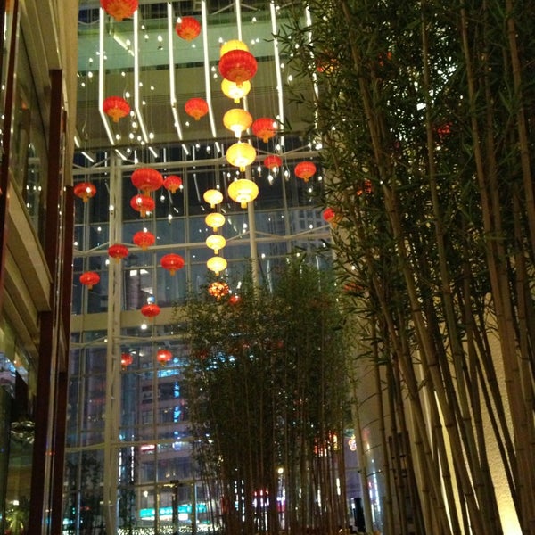 Where's Good? Holiday and vacation recommendations for Shanghai, China. What's good to see, when's good to go and how's best to get there.