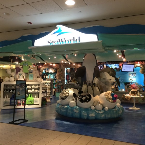Photos at SeaWorld Store Orlando International Airport