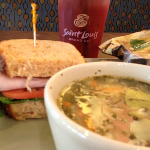 Saint Louis Bread Co. - Central West End - 19 tips from 1358 visitors