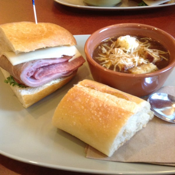 lunch hours at panera
