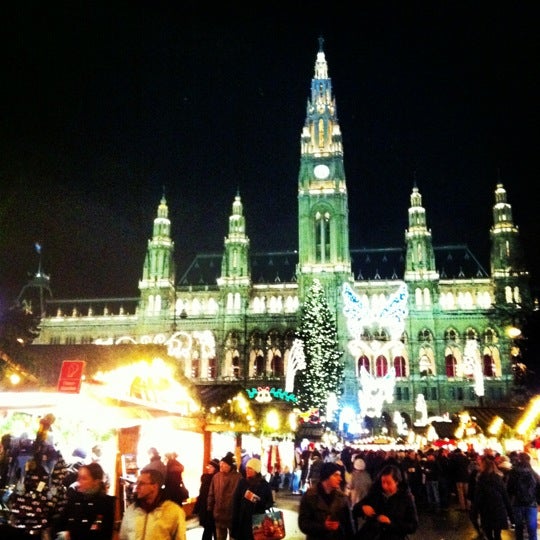 Where's Good? Holiday and vacation recommendations for Vienna, Austria. What's good to see, when's good to go and how's best to get there.