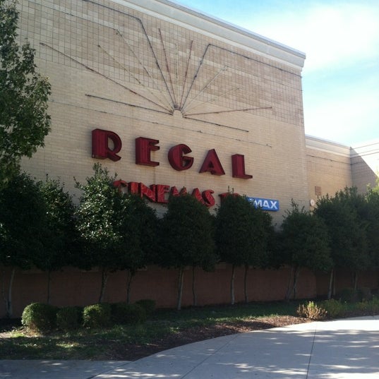 Regal Cinemas Arbor Place 18 & IMAX 13 tips from 2043