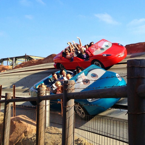  Radiator Springs Racers Theme Park Ride Attraction in 