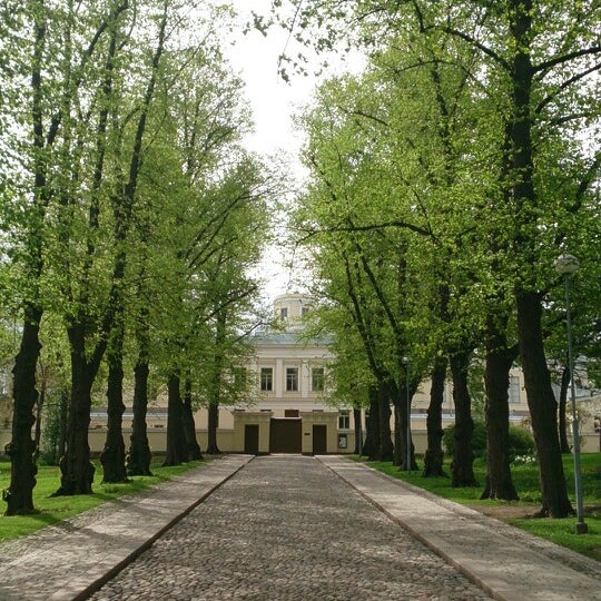 Where's Good? Holiday and vacation recommendations for Helsinki, Finland. What's good to see, when's good to go and how's best to get there.