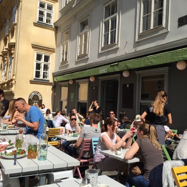 Where's Good? Holiday and vacation recommendations for Vienne, Autriche. What's good to see, when's good to go and how's best to get there.