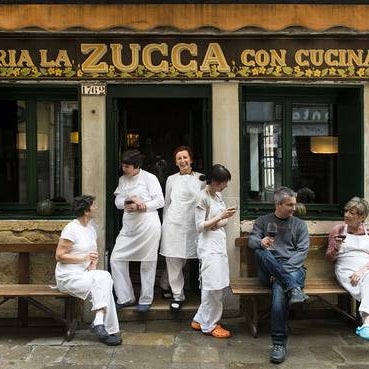 Where's Good? Holiday and vacation recommendations for Venice, Italy. What's good to see, when's good to go and how's best to get there.