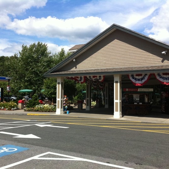 Charlton Service Plaza (Eastbound) Charlton, MA