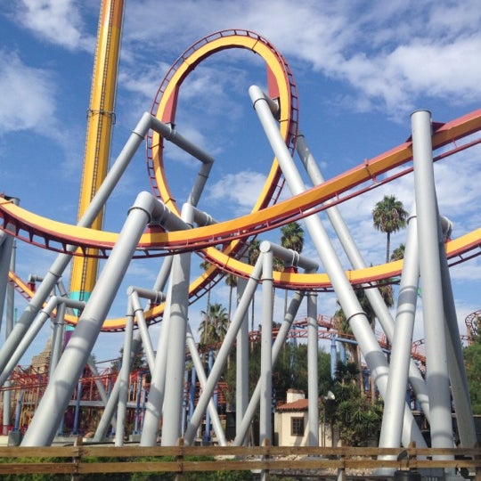 Silver Bullet - Theme Park Ride / Attraction