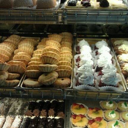 Biscotti Cafe & Gelateria - 741 N Salina St