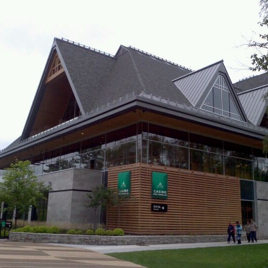 Casino tremblant poker