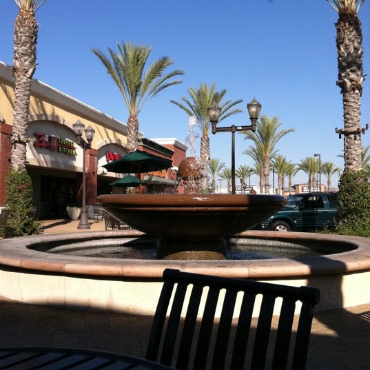 Downey Landing Shopping Center 9530 Imperial Hwy S