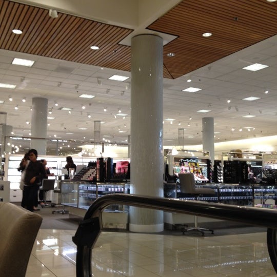 Photo taken at Nordstrom Fashion Valley by Aomam P. on 3/26/2012 Photo taken at Nordstrom Fashion Valley by Aomam P. on 3/26/2012