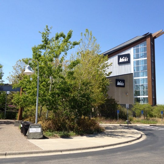 rei outlet mn
