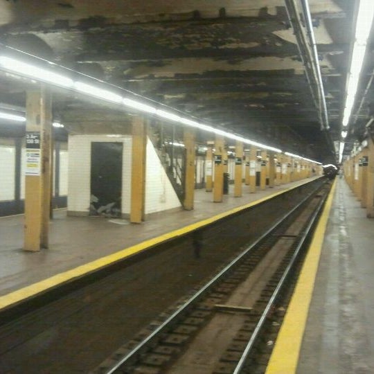 MTA Subway - 3rd Ave/138th St (6) - Mott Haven - New York, NY