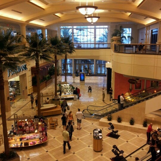 The Galleria Shopping Mall in Ft Lauderdale
