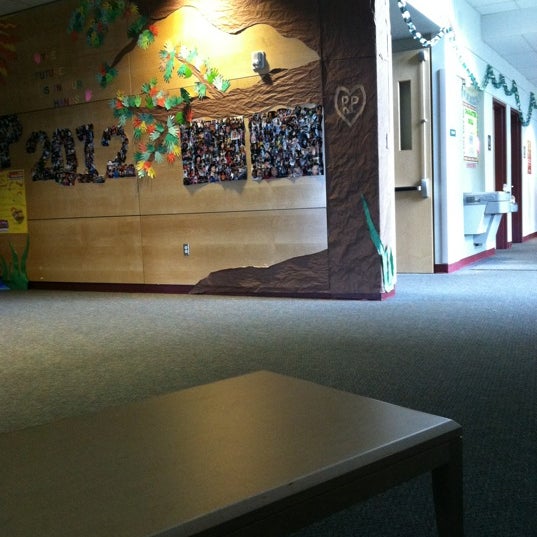 Renton Park Elementary - Elementary School in Cascade-Fairwood