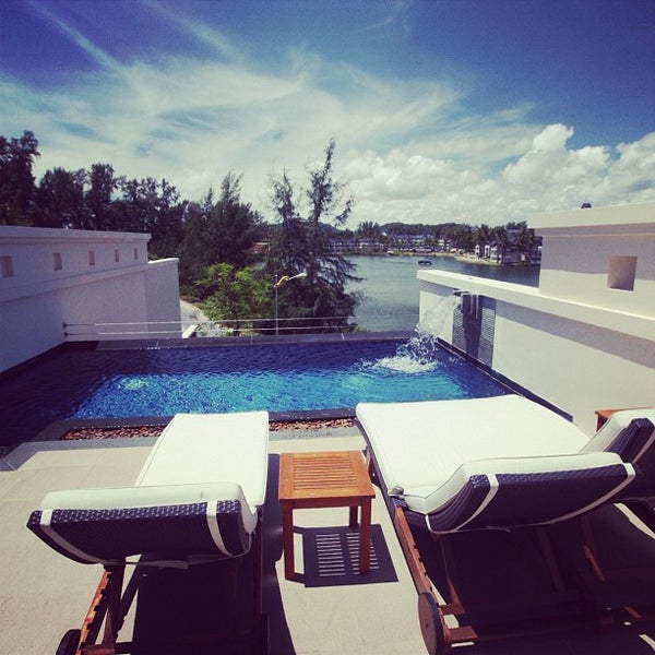 Where's Good? Holiday and vacation recommendations for Phuket, Thailand. What's good to see, when's good to go and how's best to get there.