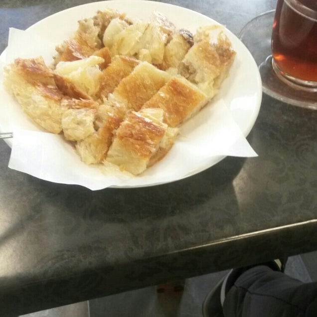 Çağdaş Börek Salonu/ Karaköy ve Su Böreği