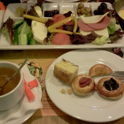 breakfast photo