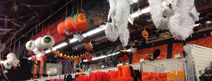 the 15 best places for costumes in seattle the 15 best places for costumes in seattle