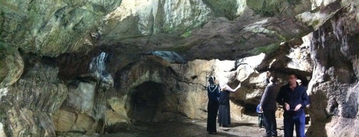 Eshâb-ı Kehf is one of Türkiye'de Gezilmesi- Görülmesi Gereken Yerler.