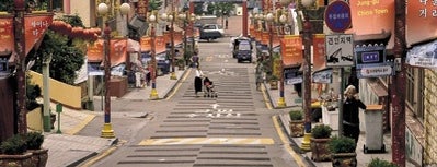 차이나타운 (中華街, Chinatown) is one of 한국관광 100선.