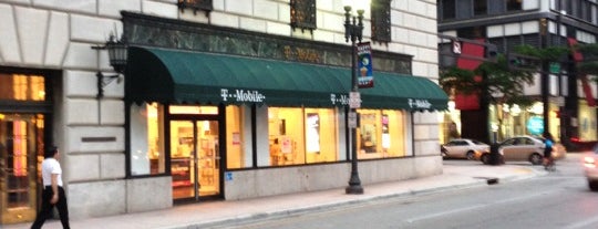 Popular Store Locations & Hours T-Mobile in Miami, Florida: complete list of store locations and store hours in all states. Find the closest store near you.