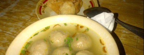 Bakso Pradah is one of Wisata Kuliner Samarinda.